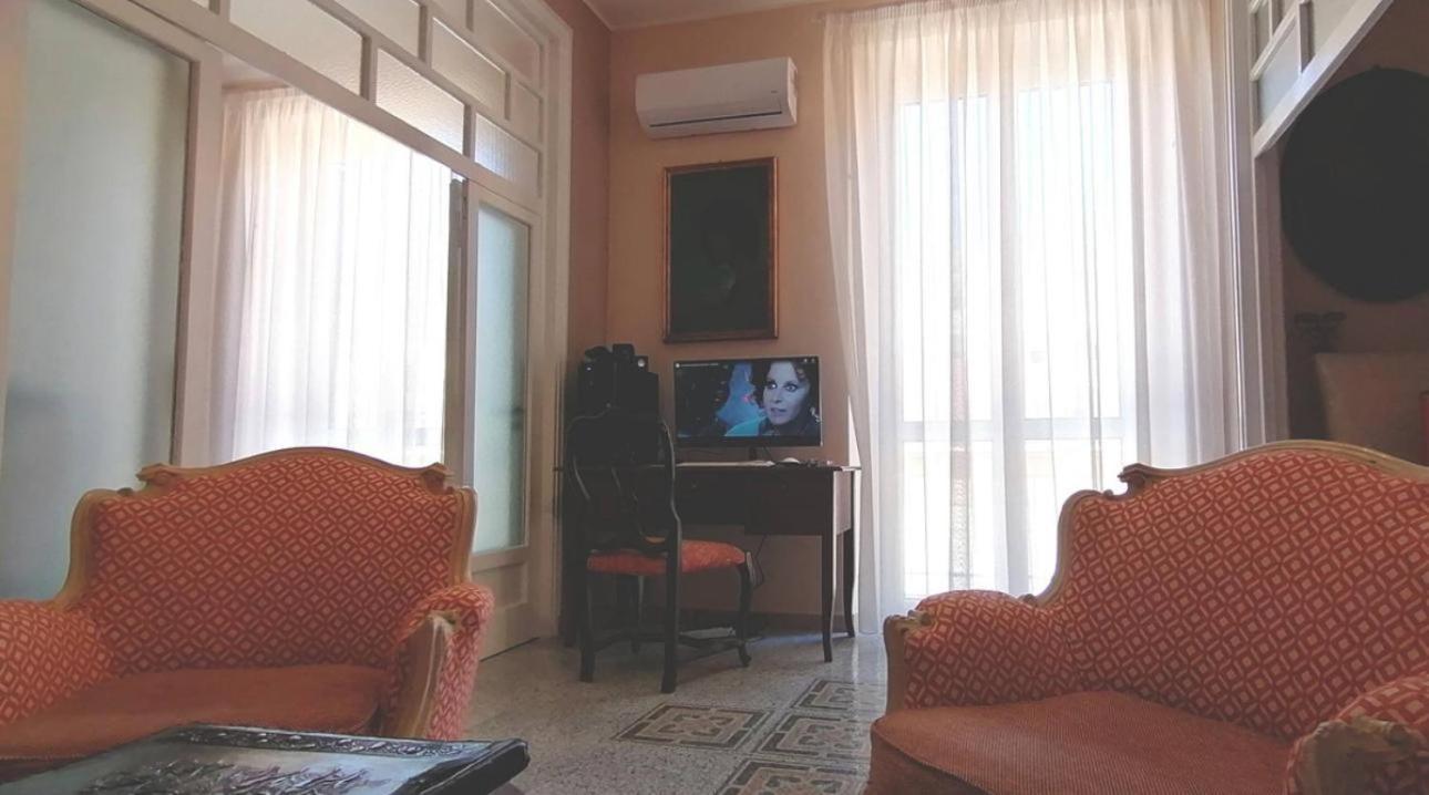 Luxury Suite Vitruvio 55 Formia Exteriör bild