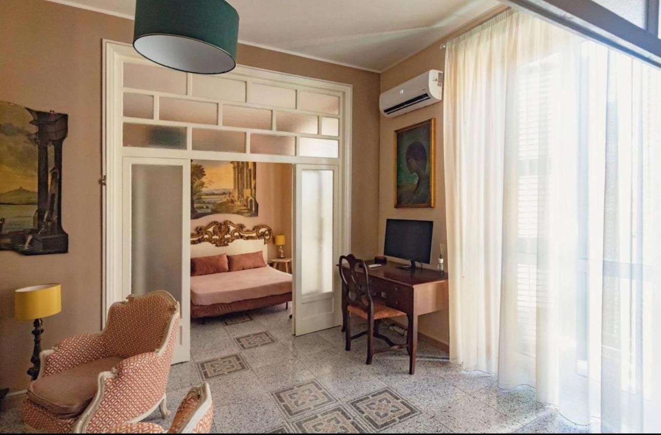 Luxury Suite Vitruvio 55 Formia Exteriör bild