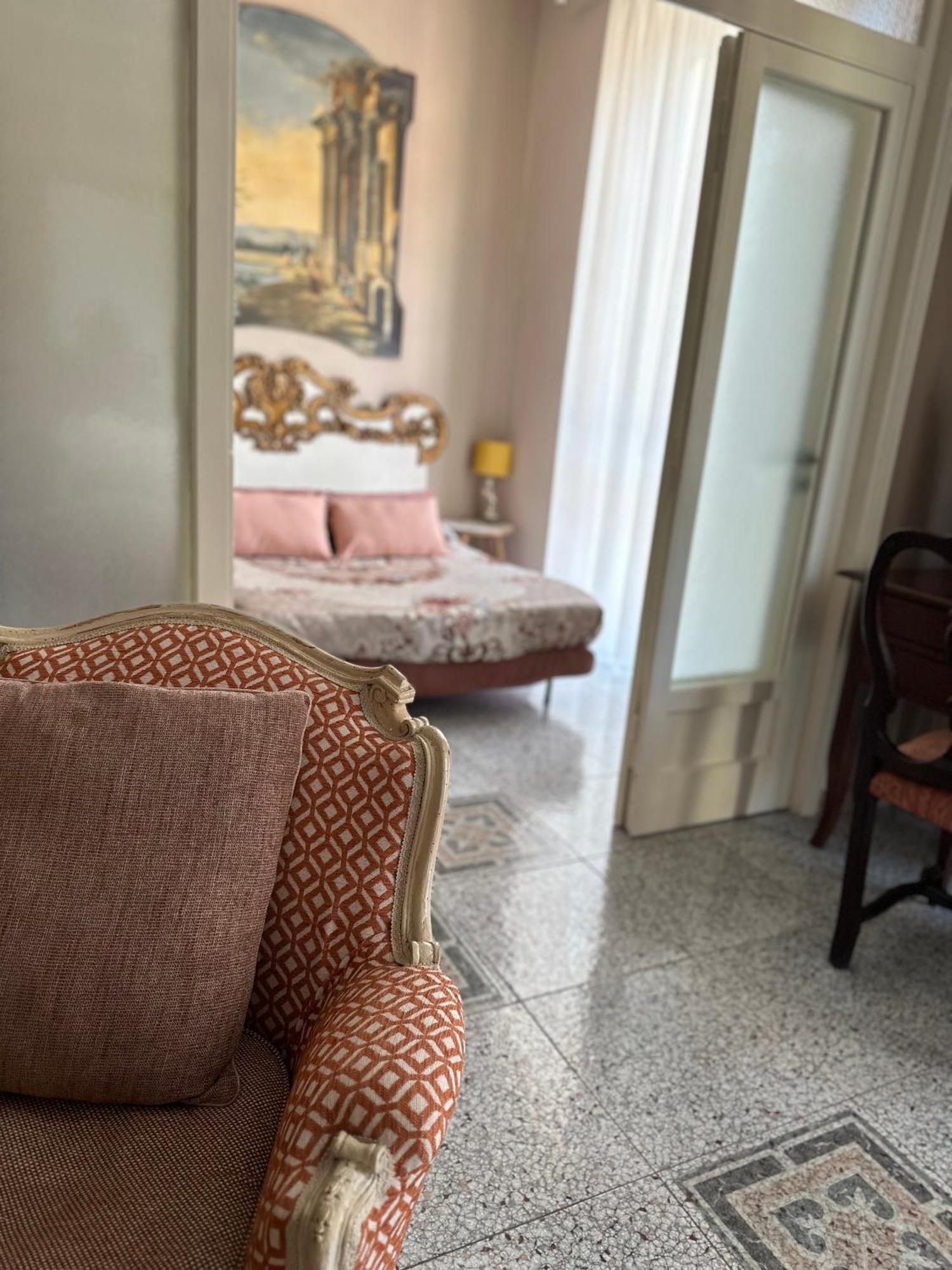 Luxury Suite Vitruvio 55 Formia Exteriör bild